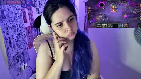 Snapshot of vallolet1_ chatting on November 12, 2025, 11:03 pm Im Violet online show from November 12, 2025, 11:03 pm