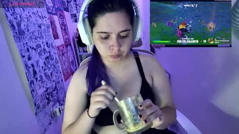 Snapshot of vallolet1_ chatting on February 13, 2026, 11:56 pm Im Violet online show from February 13, 2026, 11:56 pm