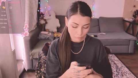 Little Devil online show from March 3, 2025, 1:09 pm