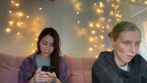 Little Devil online show from September 21, 2025, 12:51 pm