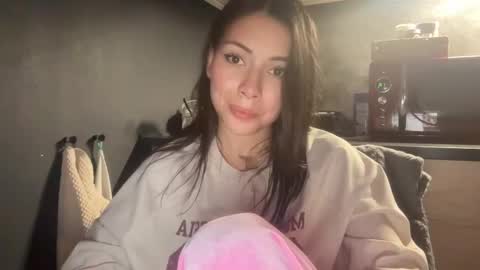 Little Devil online show from October 16, 2025, 4:41 pm