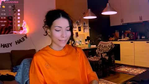 Little Devil online show from November 14, 2025, 4:06 pm