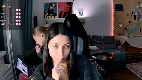 Snapshot of valorant_girl chatting on March 7, 2026, 4:26 pm Little Devil online show from March 7, 2026, 4:26 pm