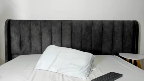 valtira nova online show from January 27, 2025, 3:26 am