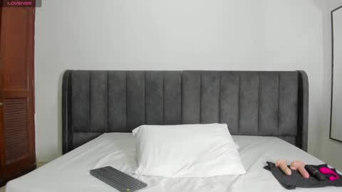 valtira nova online show from February 9, 2025, 3:43 am