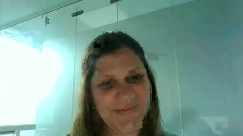 Snapshot of valu2208 chatting on December 16, 2025, 8:03 pm valu2208 online show from December 16, 2025, 8:03 pm