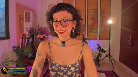 Snapshot of valyturner chatting on October 16, 2025, 10:22 pm online show from October 16, 2025, 10:22 pm