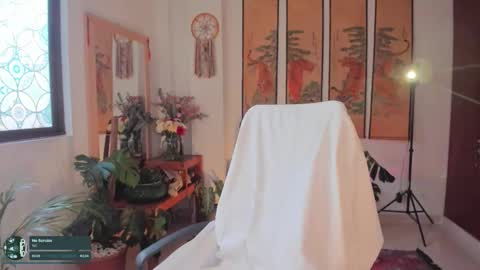 Snapshot of valyturner chatting on October 17, 2025, 8:00 pm online show from October 17, 2025, 8:00 pm