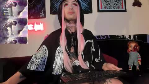 Snapshot of vampiredavyd chatting on March 1, 2026, 3:52 am david guzman i model independenthelp me with a thumbs up online show from March 1, 2026, 3:52 am