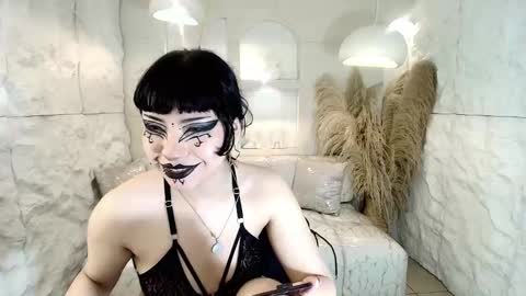Snapshot of vampkitty_r chatting on March 5, 2026, 1:40 pm vampkitty_r online show from March 5, 2026, 1:40 pm