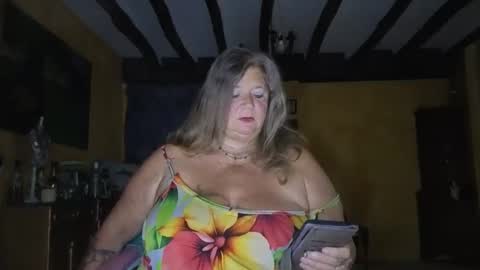 vampwoman online show from October 24, 2025, 6:43 am