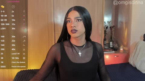 Snapshot of vampy__cinna chatting on April 10, 2026, 1:22 am Cinnamon online show from April 10, 2026, 1:22 am