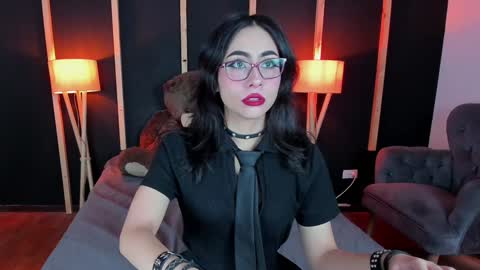 Snapshot of vampy_dolll chatting on January 17, 2025, 12:52 pm vampy_dolll online show from January 17, 2025, 12:52 pm