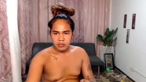 Snapshot of vampy_ebony_laxine chatting on September 25, 2025, 12:25 am vampy_ebony_laxine online show from September 25, 2025, 12:25 am