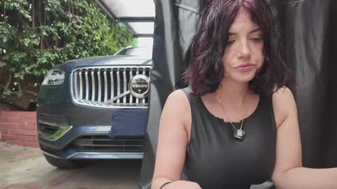 vanessa online show from November 27, 2025, 5:59 pm