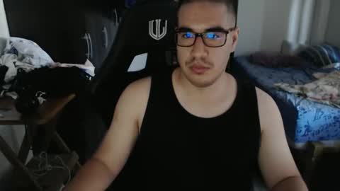 Snapshot of vancoserx111 chatting on January 19, 2026, 4:33 pm vancoserx111 online show from January 19, 2026, 4:33 pm