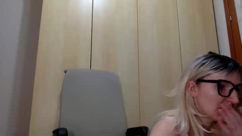 Vanda online show from January 18, 2026, 5:00 am