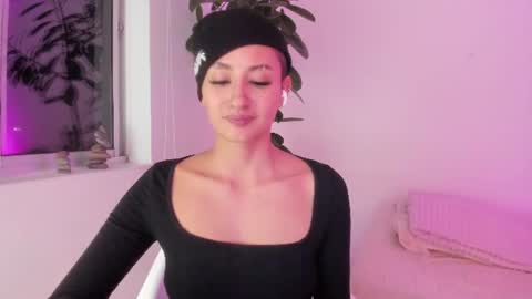 Snapshot of vandalovee chatting on July 5, 2026, 4:19 am Babi Alu online show from July 5, 2026, 4:19 am
