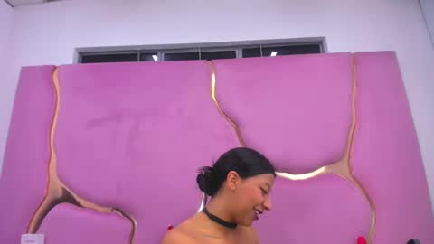 Snapshot of vanelin18 chatting on November 19, 2025, 11:27 pm Vane online show from November 19, 2025, 11:27 pm