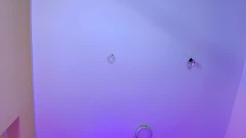 Vanelope online show from December 14, 2025, 12:32 pm