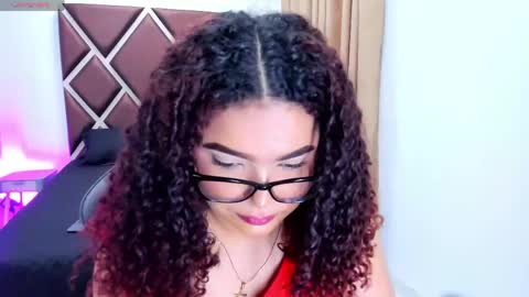 Snapshot of vanesa_coronel chatting on May 29, 2026, 11:19 am Vanesa online show from May 29, 2026, 11:19 am