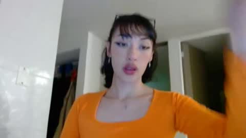 Snapshot of vanesaafoxx chatting on November 13, 2025, 5:39 am Vans online show from November 13, 2025, 5:39 am