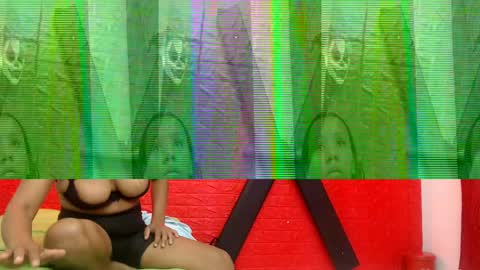 Snapshot of vanesalatina18 chatting on May 11, 2026, 2:01 pm VANESA online show from May 11, 2026, 2:01 pm