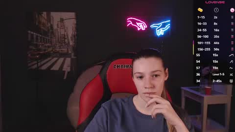 Vanessa online show from June 11, 2026, 6:17 pm