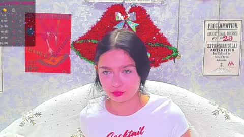 Snapshot of vanessa_florence chatting on December 14, 2024, 12:55 am RUSSIAN BARBIE BABE online show from December 14, 2024, 12:55 am