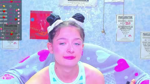 Snapshot of vanessa_florence chatting on February 7, 2025, 1:36 am RUSSIAN BARBIE BABE online show from February 7, 2025, 1:36 am