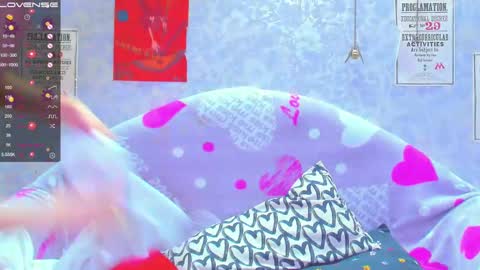Snapshot of vanessa_florence chatting on February 23, 2025, 1:24 am RUSSIAN BARBIE BABE online show from February 23, 2025, 1:24 am