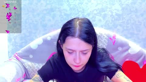 Snapshot of vanessa_florence chatting on September 19, 2025, 12:56 am RUSSIAN BARBIE BABE online show from September 19, 2025, 12:56 am
