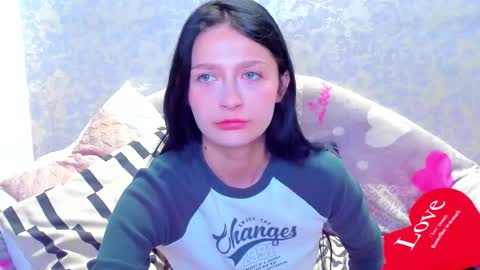 Snapshot of vanessa_florence chatting on October 2, 2025, 4:41 am RUSSIAN BARBIE BABE online show from October 2, 2025, 4:41 am