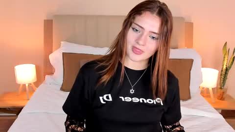 vanessa_foxyy online show from May 20, 2026, 7:09 pm