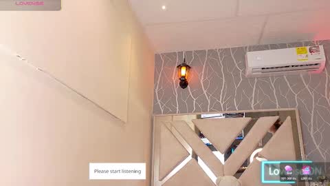 Snapshot of vanessa_guzman1 chatting on November 5, 2025, 12:27 pm online show from November 5, 2025, 12:27 pm