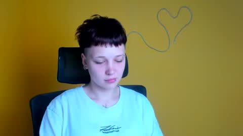 Vanessa online show from July 15, 2026, 5:23 am