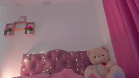 Snapshot of vanessa_sexyhot_ chatting on January 8, 2026, 12:51 pm vanessa online show from January 8, 2026, 12:51 pm