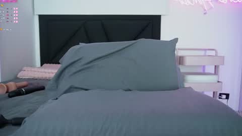 Vanessa online show from July 7, 2026, 2:36 am
