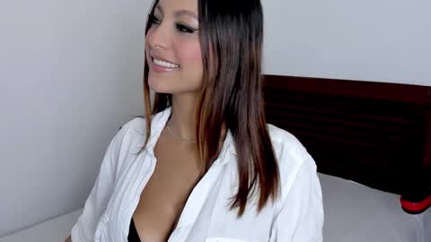 Snapshot of vanessaa_squirt chatting on February 1, 2026, 3:05 am vanessaa_squirt online show from February 1, 2026, 3:05 am