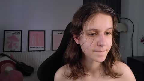 vanessa online show from May 22, 2026, 5:14 am