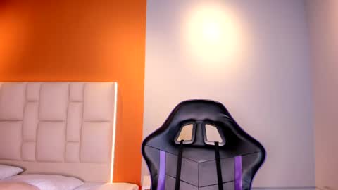 Snapshot of vanessaford_ chatting on May 7, 2026, 12:10 pm Vanessa Ford online show from May 7, 2026, 12:10 pm