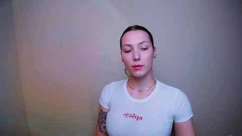 Snapshot of vanessakim_ chatting on December 24, 2024, 9:44 pm Vanessa online show from December 24, 2024, 9:44 pm