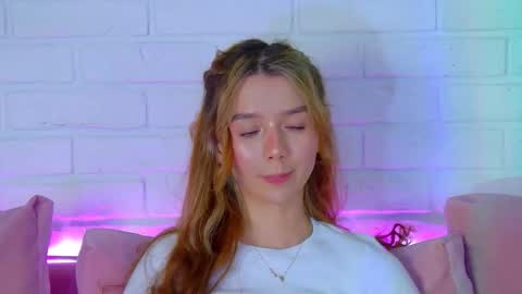 VanessaVienne online show from February 19, 2026, 4:19 am