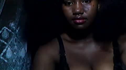 Snapshot of vaniah321 chatting on January 10, 2025, 5:47 am vaniah321 online show from January 10, 2025, 5:47 am