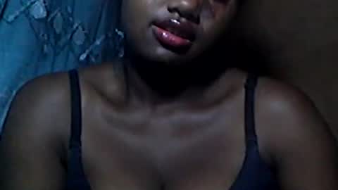 Snapshot of vaniah321 chatting on January 14, 2025, 8:09 am vaniah321 online show from January 14, 2025, 8:09 am