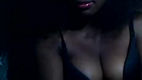 Snapshot of vaniah321 chatting on January 15, 2025, 4:57 am vaniah321 online show from January 15, 2025, 4:57 am