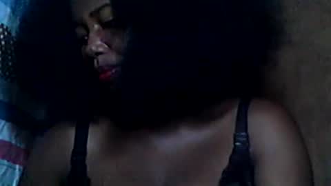 Snapshot of vaniah321 chatting on January 18, 2025, 4:15 am vaniah321 online show from January 18, 2025, 4:15 am