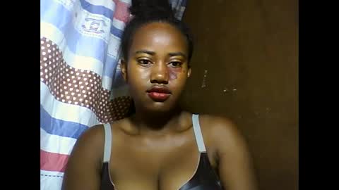 Snapshot of vaniah321 chatting on January 21, 2025, 2:33 am vaniah321 online show from January 21, 2025, 2:33 am