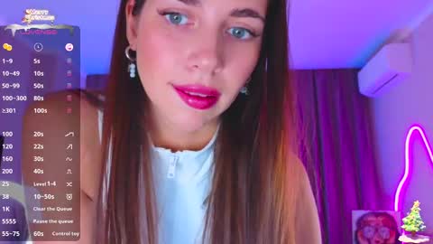 Snapshot of vanilla_tori chatting on December 18, 2024, 2:10 am Elika online show from December 18, 2024, 2:10 am