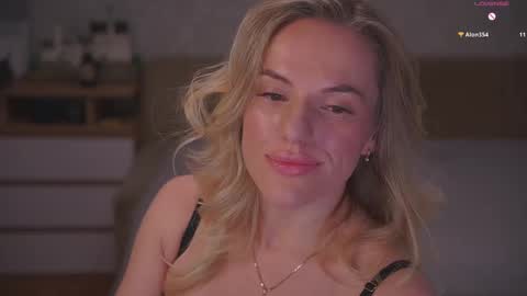 Snapshot of vanille_mystery chatting on January 31, 2026, 11:58 pm Sophie online show from January 31, 2026, 11:58 pm